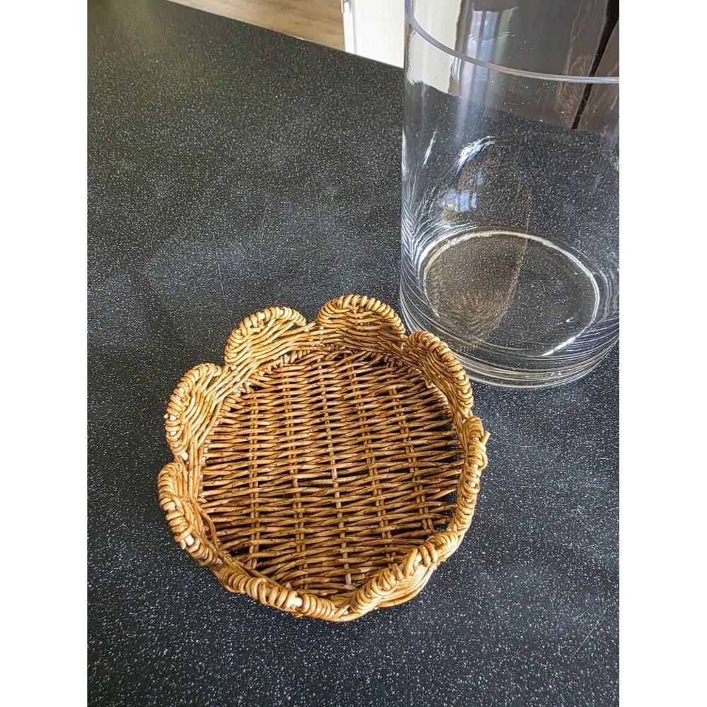 Straight Lined Glass Cylinder Nestled Into A Scalloped Rattan Base 8.5x6 - Picture 6 of 8
